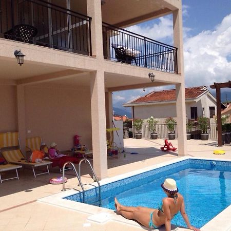 Apartments Villa Viktoria Tivat Kültér fotó