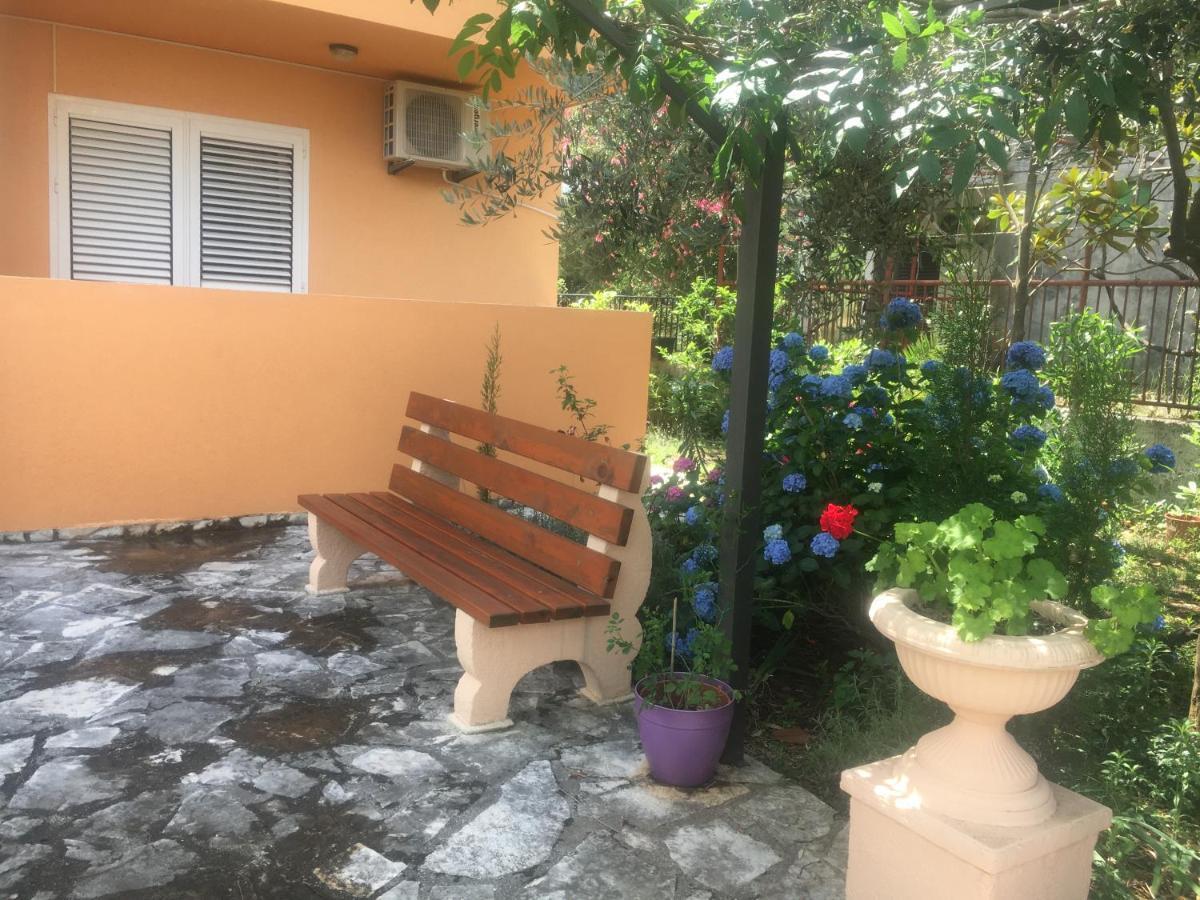 Apartments Villa Viktoria Tivat Kültér fotó