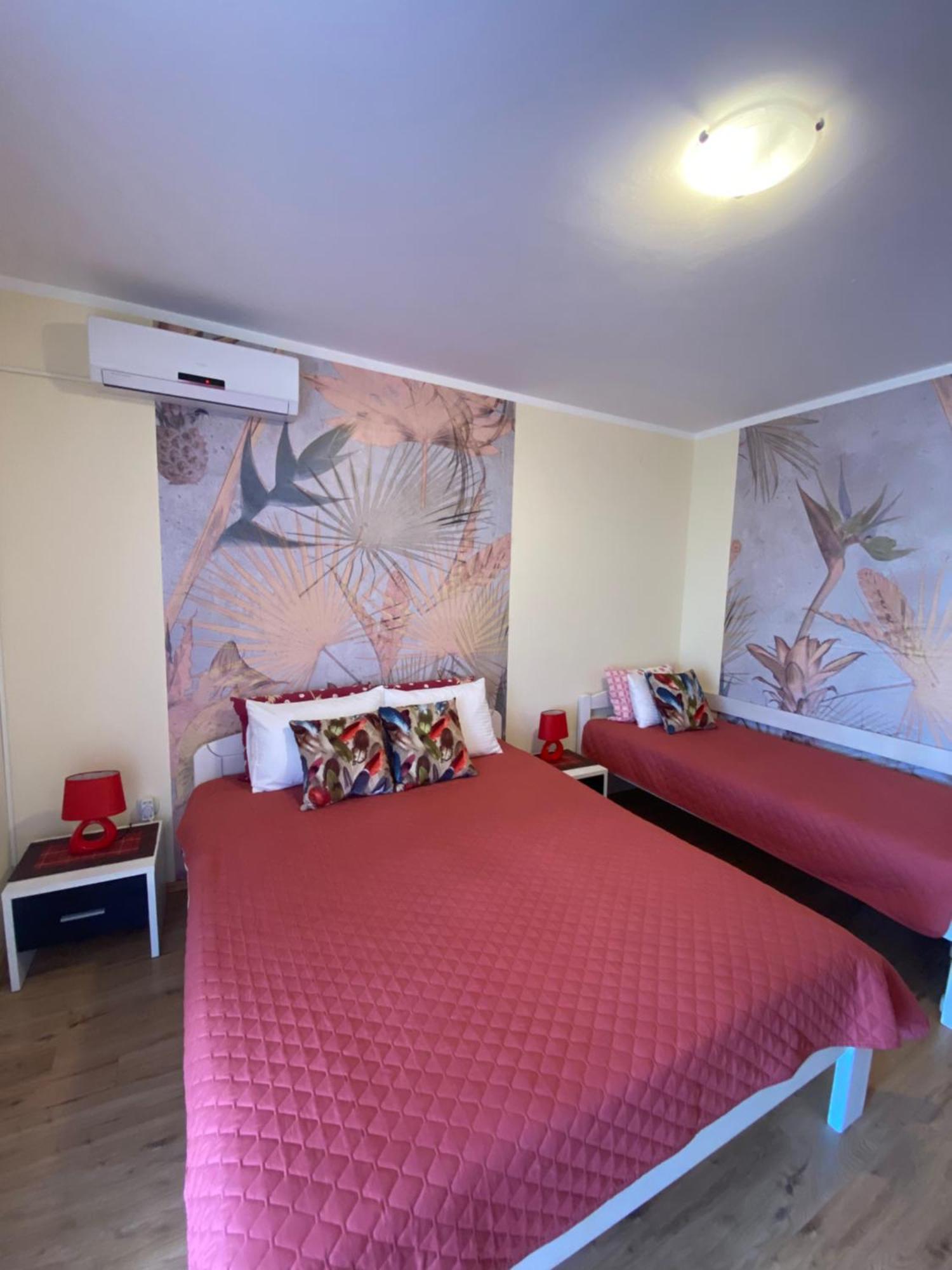 Apartments Villa Viktoria Tivat Kültér fotó