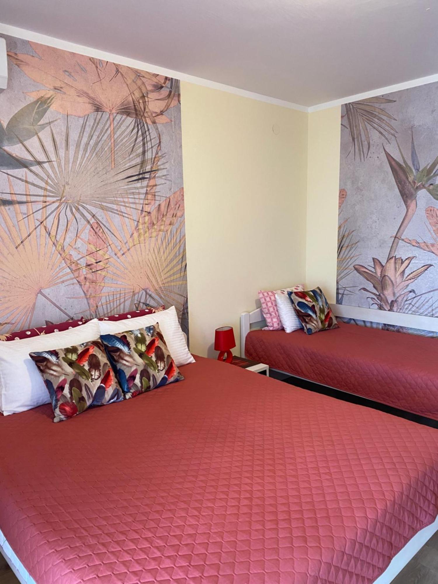 Apartments Villa Viktoria Tivat Kültér fotó